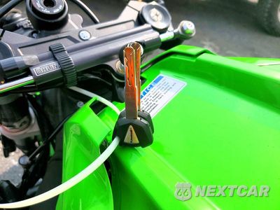 Zdjęcie 8 z 10 samochodu: 2021 KAWASAKI ZX1002 L VIN:JKBZXVL10MA001515 - miniatura