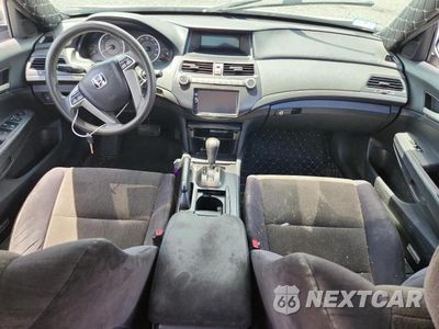 Zdjęcie 8 z 12 samochodu: 2008 HONDA ACCORD LXP VIN:1HGCP264X8A027342 - miniatura