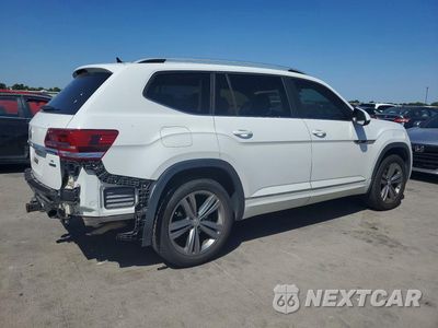 Trzecie zdjęcie samochodu z tyłu: 2018 VOLKSWAGEN ATLAS SE VIN:1V2PR2CA2JC574750 - miniatura