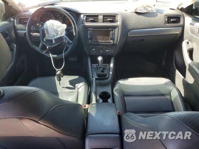 Zdjęcie 8 z 12 samochodu: 2015 VOLKSWAGEN JETTA SE VIN:3VWD17AJ2FM323077 - miniatura