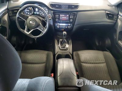 Zdjęcie 8 z 13 samochodu: 2017 NISSAN ROGUE SV VIN:KNMAT2MV2HP547996 - miniatura