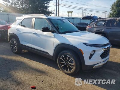 Czwarte zdjęcie samochodu z boku: 2024 CHEVROLET TRAILBLAZER LT VIN:KL79MRSL8RB075809 - miniatura