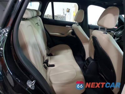 Zdjęcie 10 z 12 samochodu: 2021 BMW X1 XDRIVE28I VIN:WBXJG9C0XM5S23755 - miniatura