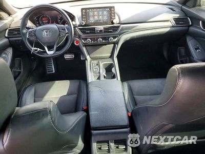 Zdjęcie 8 z 13 samochodu: 2018 HONDA ACCORD SPORT VIN:1HGCV2F38JA054459 - miniatura