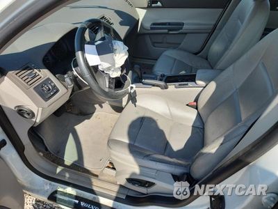 Zdjęcie 7 z 12 samochodu: 2008 VOLVO S40 2.4I VIN:YV1MS382882374403 - miniatura
