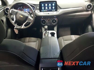 Zdjęcie 8 z 14 samochodu: 2025 CHEVROLET BLAZER 2LT VIN:3GNKBCR4XSS193254 - miniatura