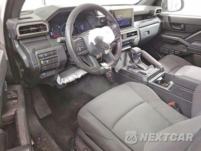 Zdjęcie 8 z 12 samochodu: 2024 TOYOTA TACOMA SR VIN:3TYJDAHN8RT007727 - miniatura