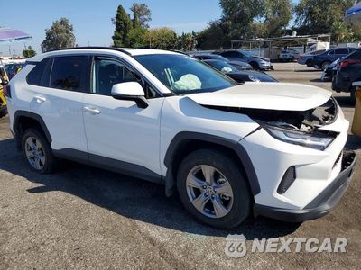 Czwarte zdjęcie samochodu z boku: 2024 TOYOTA RAV4 XLE VIN:2T3W1RFVXRW302404 - miniatura