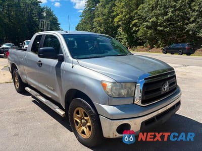 2011 TOYOTA TUNDRA DOUBLE CAB SR5 5TFUM5F16BX026776 - główne zdjęcie licytacji z USA - miniatura