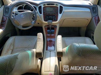 Zdjęcie 8 z 12 samochodu: 2004 TOYOTA HIGHLANDER LIMITED VIN:JTEDP21A940025903 - miniatura
