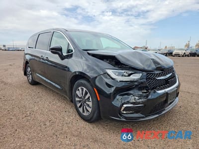 Czwarte zdjęcie samochodu z boku: 2023 CHRYSLER PACIFICA HYBRID TOURING L VIN:2C4RC1L78PR632550 - miniatura