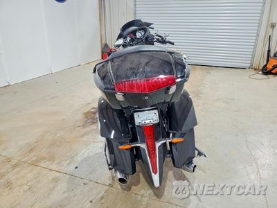 Czwarte zdjęcie samochodu z boku: 2016 VICTORY MOTORCYCLES CROSS COUNTRY TOUR VIN:5VPTW36N8G3049926 - miniatura