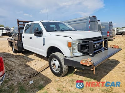 Czwarte zdjęcie samochodu z boku: 2020 FORD F350 SUPER DUTY VIN:1FD8W3H61LEC19550 - miniatura