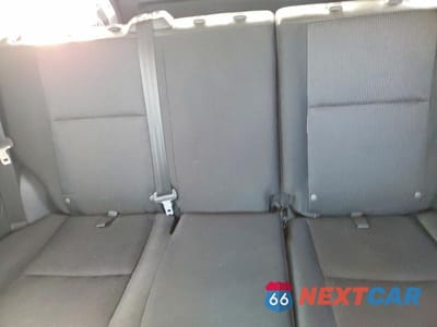 Zdjęcie 10 z 13 samochodu: 2010 TOYOTA FJ CRUISER BASE VIN:JTEBU4BF3AK084385 - miniatura