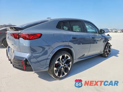 Trzecie zdjęcie samochodu z tyłu: 2025 BMW X2 XDRIVE28I VIN:WBX63GM00S5259360 - miniatura