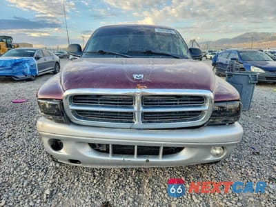 Piąte zdjęcie samochodu w środku: 2003 DODGE DAKOTA QUAD SLT VIN:1D7HG48N23S204755 - miniatura