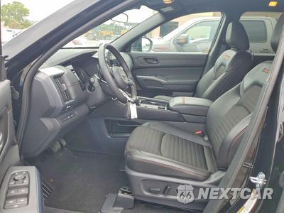 Zdjęcie 7 z 13 samochodu: 2025 NISSAN PATHFINDER ROCK CREEK VIN:5N1DR3BD8SC255971 - miniatura