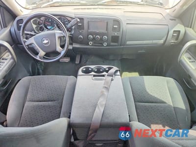 Zdjęcie 8 z 12 samochodu: 2008 CHEVROLET SILVERADO K1500 VIN:2GCEK19J781212816 - miniatura