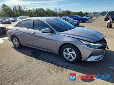 Czwarte zdjęcie samochodu z boku: 2021 HYUNDAI ELANTRA SE VIN:KMHLL4AG5MU148243 - miniatura
