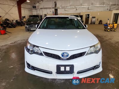 Piąte zdjęcie samochodu w środku: 2014 TOYOTA CAMRY HYBRID SE VIN:4T1BD1FK6EU135801 - miniatura