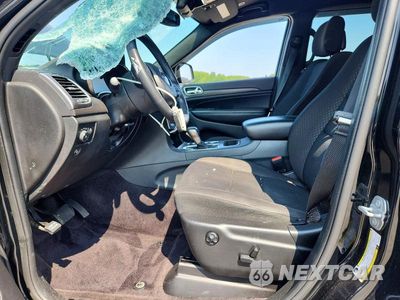 Zdjęcie 7 z 13 samochodu: 2018 JEEP GRAND CHEROKEE LAREDO VIN:1C4RJFAG8JC424089 - miniatura