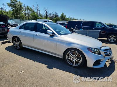 Czwarte zdjęcie samochodu z boku: 2019 MERCEDES-BENZ E 300 4MATIC VIN:WDDZF4KB2KA558804 - miniatura
