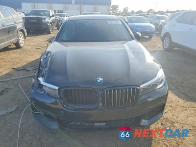 Piąte zdjęcie samochodu w środku: 2019 BMW 740 XI VIN:WBA7E4C56KGV28678 - miniatura