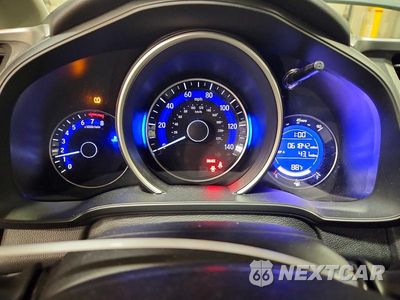 Zdjęcie 9 z 12 samochodu: 2018 HONDA FIT SPORT VIN:3HGGK5G66JM716093 - miniatura