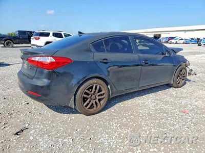 Trzecie zdjęcie samochodu z tyłu: 2015 KIA FORTE LX VIN:KNAFK4A6XF5426107 - miniatura