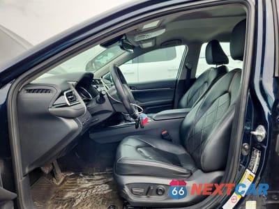 Zdjęcie 7 z 12 samochodu: 2018 TOYOTA CAMRY HYBRID XLE VIN:4T1B21HK4JU502224 - miniatura