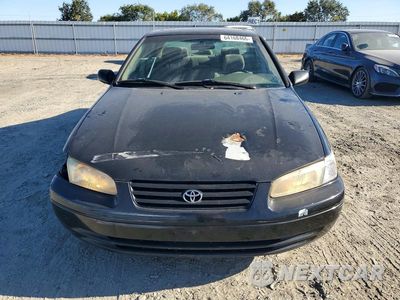 Piąte zdjęcie samochodu w środku: 1998 TOYOTA CAMRY LE V6 VIN:JT2BF28K1W0093587 - miniatura