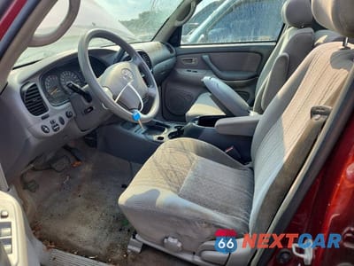 Zdjęcie 7 z 12 samochodu: 2004 TOYOTA TUNDRA SR5 VIN:5TBDT44124S462736 - miniatura
