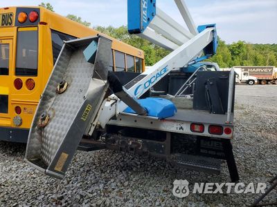 Trzecie zdjęcie samochodu z tyłu: 2014 FORD F550 SUPER DUTY VIN:1FDUF5GT8EEB15884 - miniatura