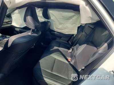 Zdjęcie 10 z 12 samochodu: 2025 TOYOTA CROWN SIGNIA LIMITED VIN:JTDACAAJ6S3032199 - miniatura