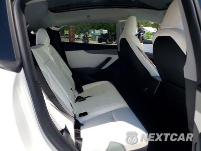 Zdjęcie 10 z 12 samochodu: 2026 TESLA MODEL Y VIN:7SAYGDEE6TA397813 - miniatura