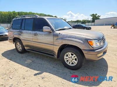 Czwarte zdjęcie samochodu z boku: 1998 LEXUS LX 470 VIN:JT6HT00W9W0020195 - miniatura