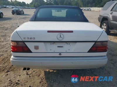 Zdjęcie 6 z 12 samochodu: 1995 MERCEDES-BENZ E 320 VIN:WDBEA66E1SC282772 - miniatura