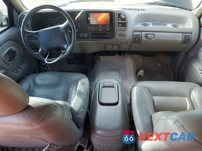 Zdjęcie 8 z 13 samochodu: 1996 CHEVROLET TAHOE K1500 VIN:1GNEK13R1TJ324046 - miniatura