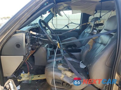 Zdjęcie 7 z 13 samochodu: 2002 CHEVROLET TAHOE K1500 VIN:1GNEK13T72R163150 - miniatura