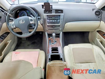 Zdjęcie 8 z 12 samochodu: 2012 LEXUS IS 250 BASE VIN:JTHBF5C21C5168043 - miniatura