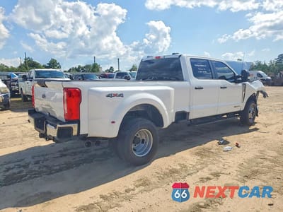 Trzecie zdjęcie samochodu z tyłu: 2026 FORD F350 SUPER DUTY VIN:1FT8W3DT5TED25497 - miniatura