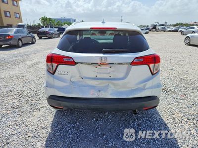 Zdjęcie 6 z 13 samochodu: 2021 HONDA HR-V EX VIN:3CZRU5H52MM729008 - miniatura