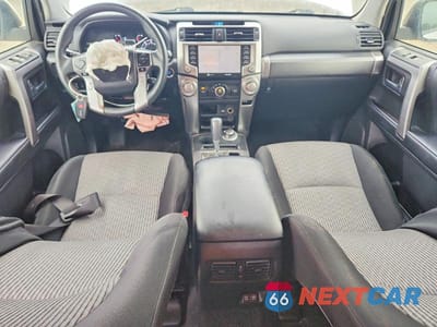 Zdjęcie 8 z 12 samochodu: 2022 TOYOTA 4RUNNER SR5 VIN:JTEMU5JR7N5990005 - miniatura