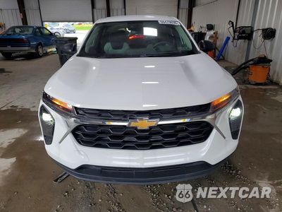 Piąte zdjęcie samochodu w środku: 2025 CHEVROLET TRAX LS VIN:KL77LFEPXSC096863 - miniatura