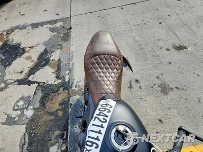 Piąte zdjęcie samochodu w środku: 2024 TRIUMPH MOTORCYCLE TRIDENT 660 VIN:SMTL10UL1RTBM7619 - miniatura
