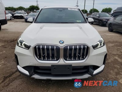 Piąte zdjęcie samochodu w środku: 2026 BMW X1 XDRIVE28I VIN:WBX73EF00T5469285 - miniatura