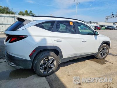 Trzecie zdjęcie samochodu z tyłu: 2025 HYUNDAI TUCSON SEL VIN:5NMJBCDE7SH559571 - miniatura