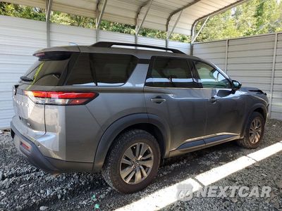 Trzecie zdjęcie samochodu z tyłu: 2024 NISSAN PATHFINDER SV VIN:5N1DR3BA9RC310217 - miniatura