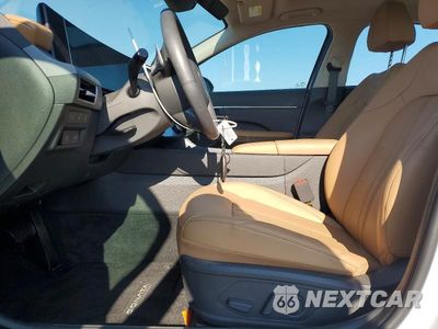 Zdjęcie 7 z 12 samochodu: 2025 HYUNDAI SONATA HYBRID LIMITED VIN:KMHL54JJ6SA121945 - miniatura