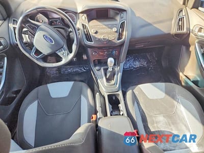 Zdjęcie 8 z 12 samochodu: 2018 FORD FOCUS ST VIN:1FADP3L96JL213470 - miniatura